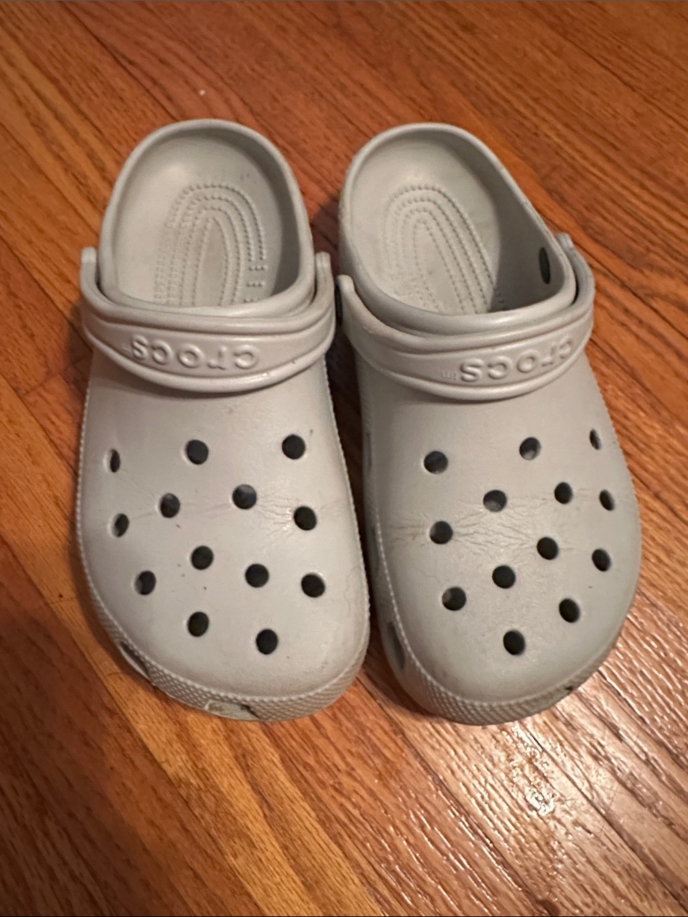 CROCS Kids Classic Clog in Light Gray